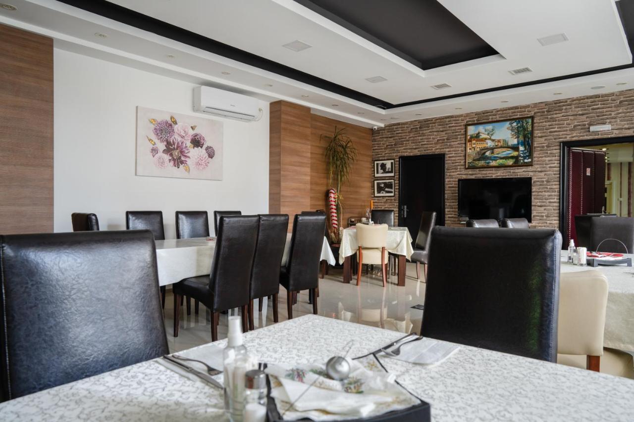 Garni Hotel 018 In Ni Extérieur photo