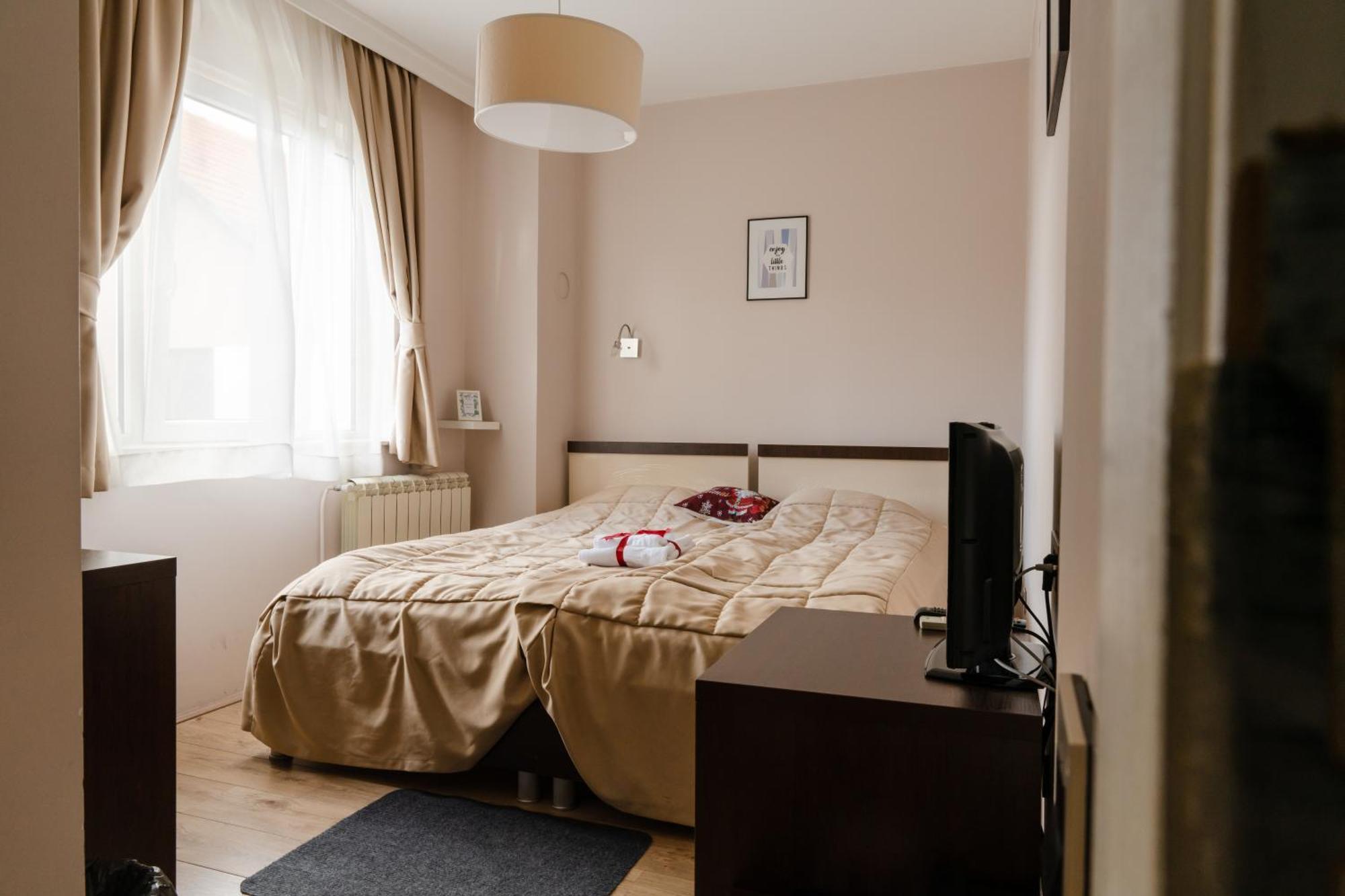 Garni Hotel 018 In Ni Extérieur photo