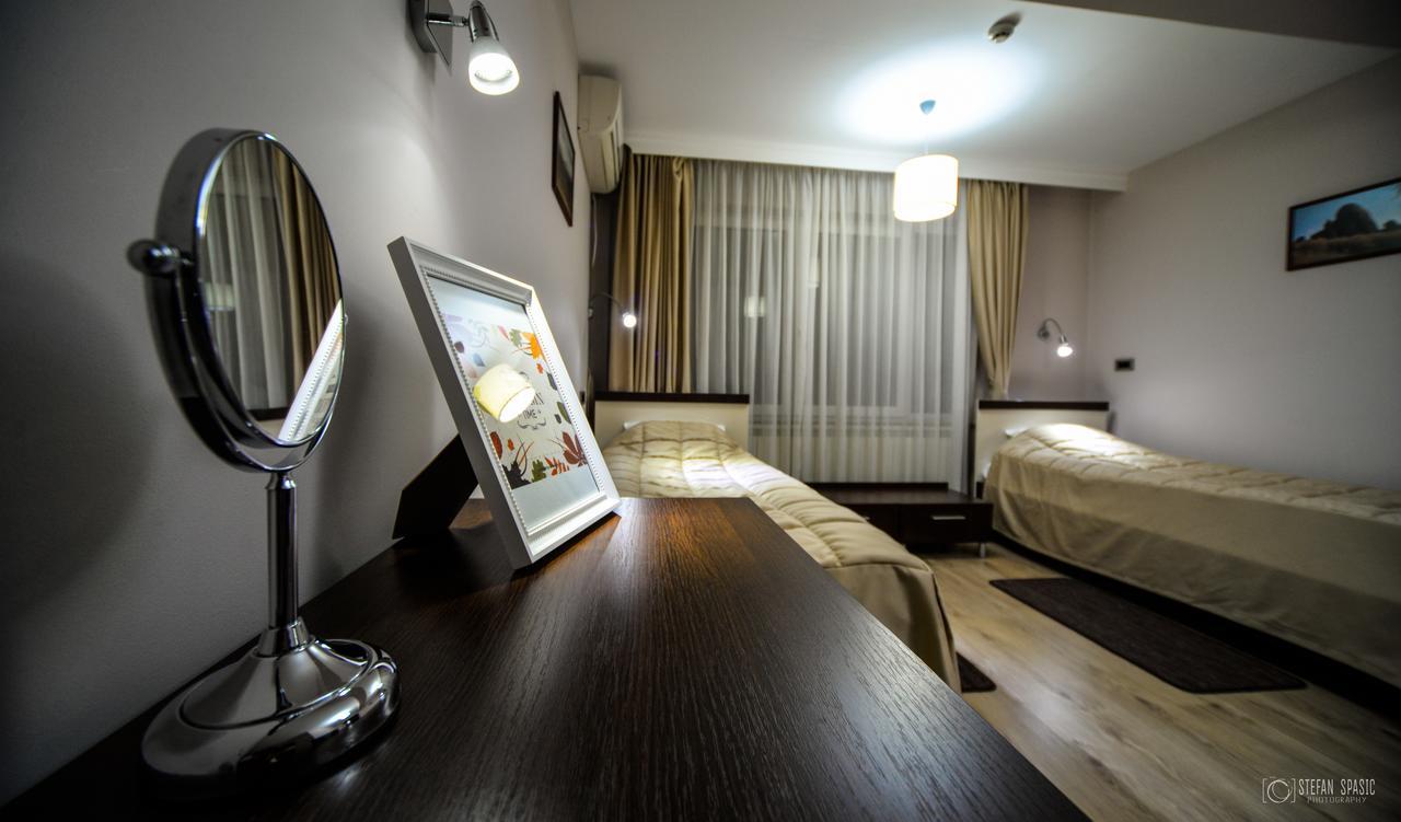 Garni Hotel 018 In Ni Extérieur photo