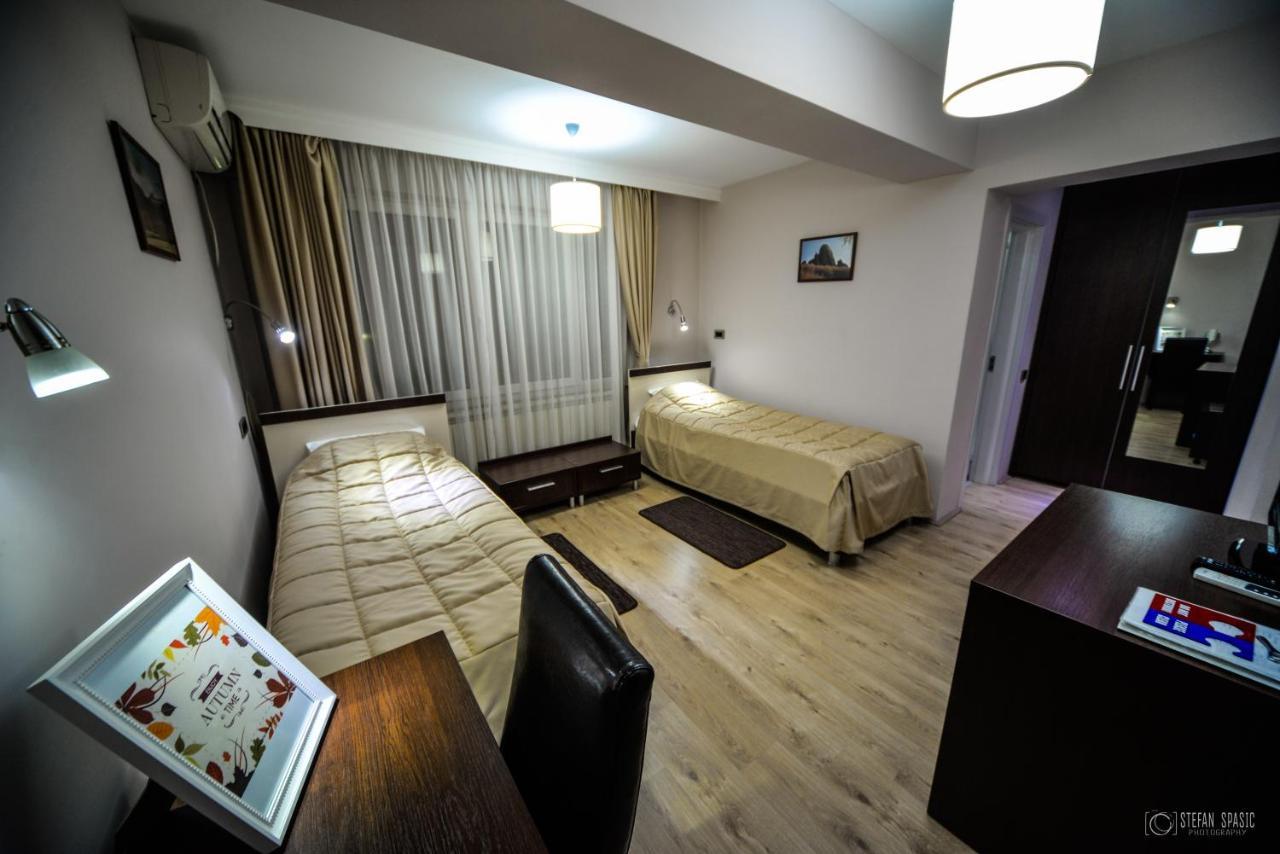Garni Hotel 018 In Ni Extérieur photo