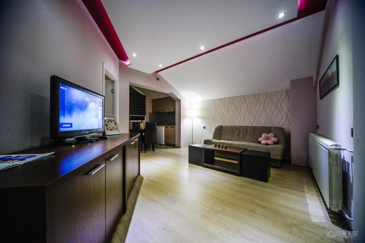 Garni Hotel 018 In Ni Extérieur photo