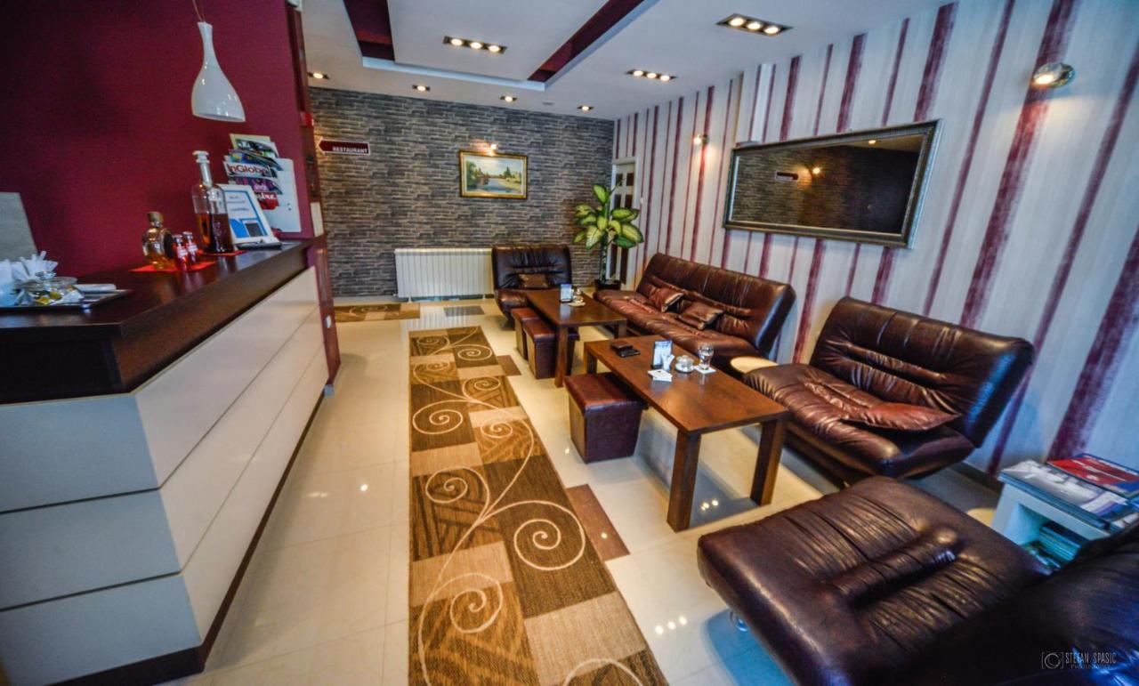 Garni Hotel 018 In Ni Extérieur photo